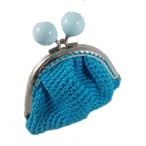 Petit porte monnaie bleu au crochet