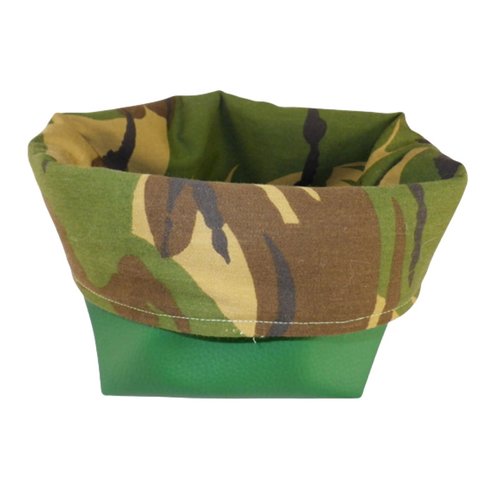 Corbeille verte et tissu militaire / camouflage