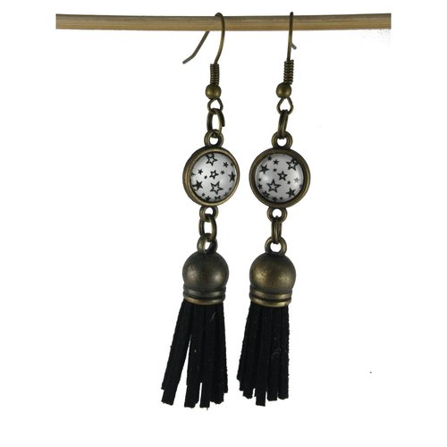 Boucles d'oreilles étoilées et pompon simili cuir noir