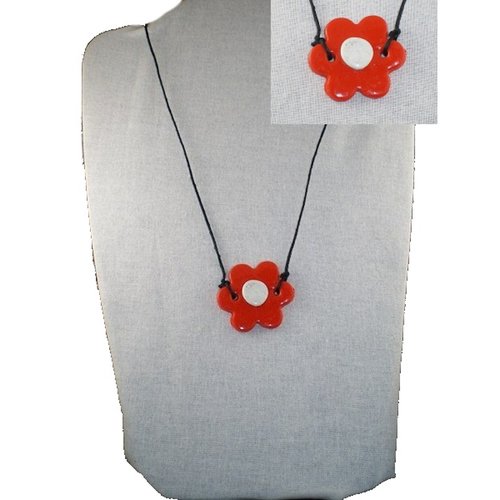 Collier fleur orange et blanche