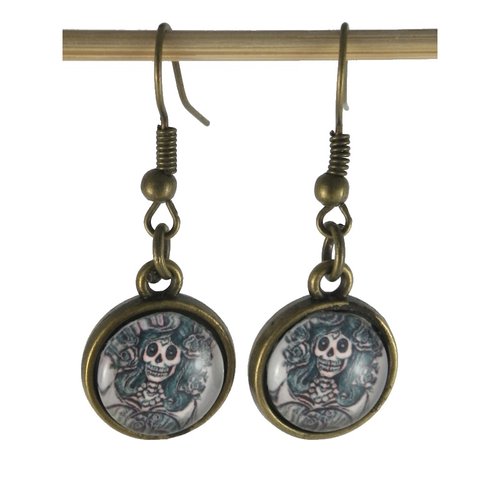 Boucles d'oreilles bronze et cabochon tête de mort