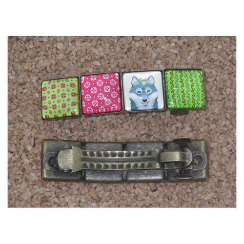 Barrette bronze loup et cabochons carrés verts et roses