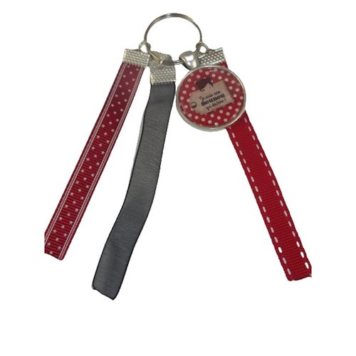 Porte clés rouge et noir "je suis une nounou qui déchire"