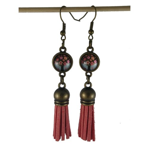 Boucles d'oreilles arbre fleuri et pompon simili cuir rose