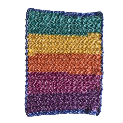 Couverture arc-en-ciel pour poupée