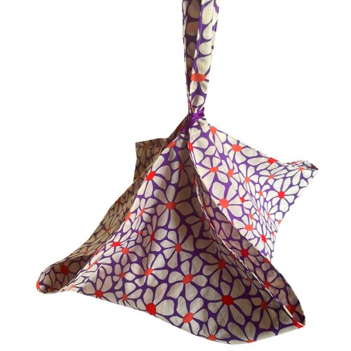 Sac à tarte violet et rose fleurs blanches