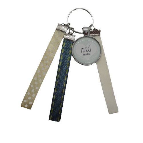 Porte clés bleu jean et beige "merci maître"