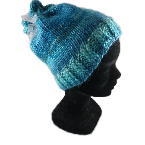 Bonnet  chiné bleu et son ruban