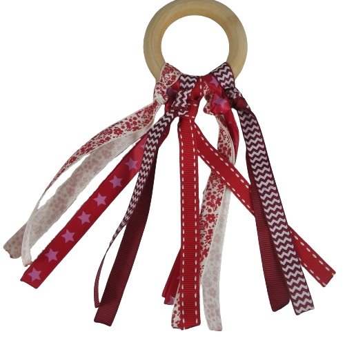 Anneau de dentition rubans rouges inspiration montessori