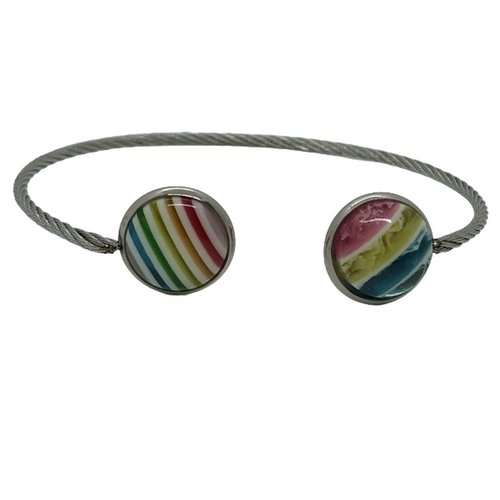 Bracelet aux rayures multicolores