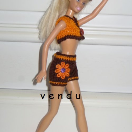 Vêtement pour barbie, boléro short casquette