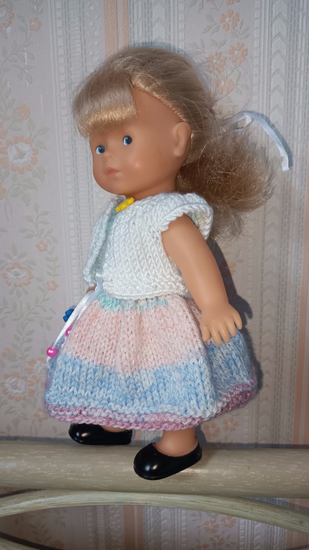 Mini poupée cheveux brun Corolle