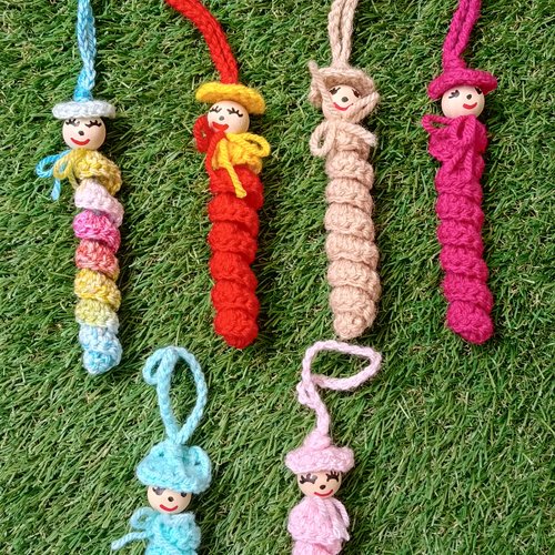 Porte clef chenille porte bonheur