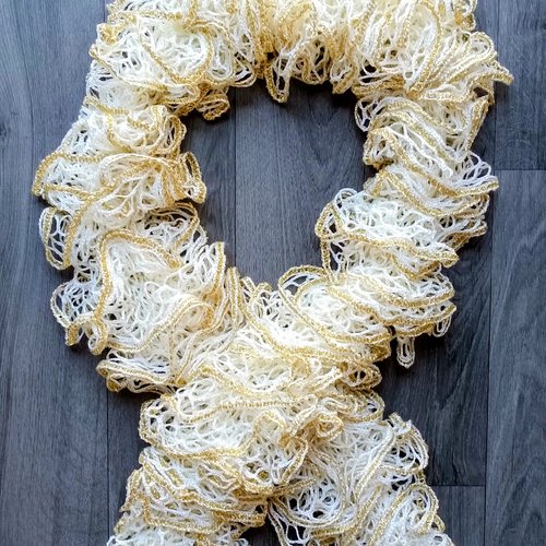 Écharpe fantaisie à froufrou pour femme tricoté blanc / ivoire et doré /or