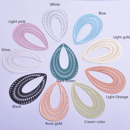2 estampes gouttes filigranes - 41 x 27 mm - laiton peint - 15 coloris
