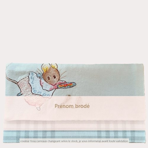 Pochette serviette brodée prénom, souris hunca munca beatrix potter