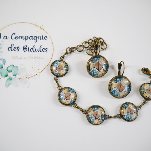 Parure bijoux, bracelet et boucles et d'oreilles, métal de couleur bronze, motif feuri bleu marron et jaune