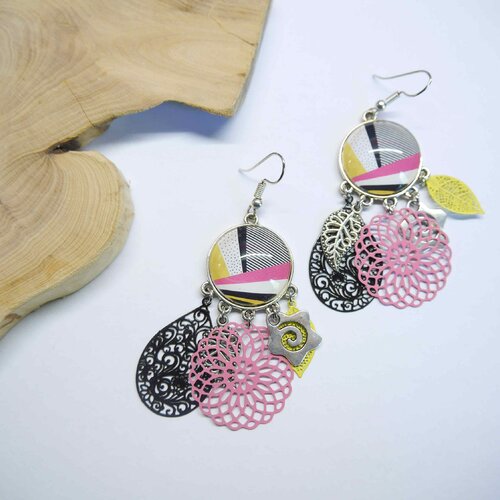 Boucles d'oreilles breloques , cabochons verre, motif retro vintage année 80,  sur papier photo