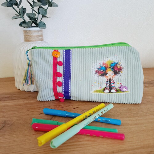 Trousse d'école - trousse à bazar en velours vert – design unique
