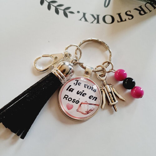 Idée cadeau porté clés " je vois la vie en rosé" - idée cadeau copine, evjf  - porte clé  femme