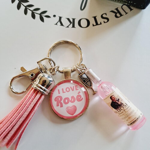 Idée cadeau porte-clés vin rosé avec mini bouteille, pompon rose et médaillon - i love rosé – cadeau femme,