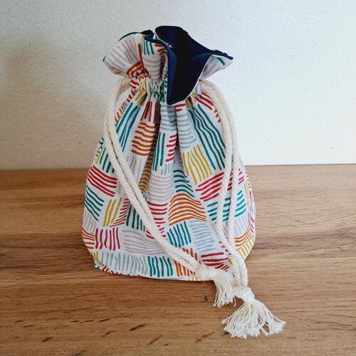 Pochette en tissu -  pochon - motifs colorés