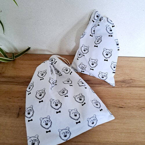 Pochons lot de 2. sac blanc et noir motifs ; ours à  lunette