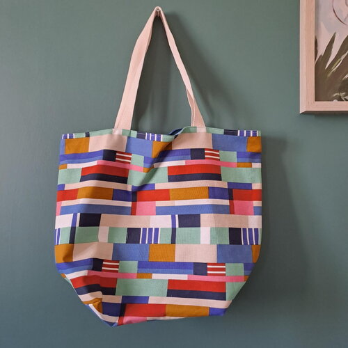 Sac cabas - sac à main - fourre tout - en toile motifs géométriques