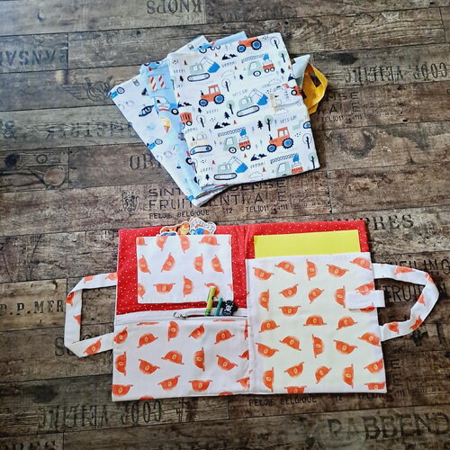 Pochette à dessin, trousse à crayon | pochette dessin pompier  idée cadeau noël...kit de papeterie offerte