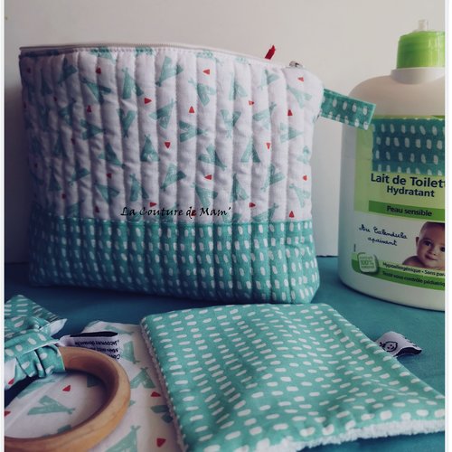 Trousse de toilette bébé matelassée – vert d’eau – fait main – coton oeko-tex