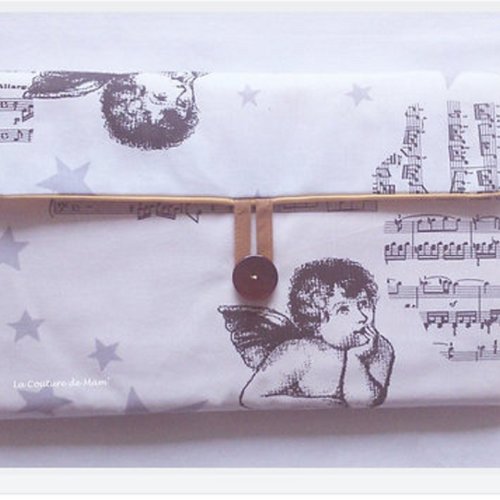 Tapis à langer nomade bébé jaune – anges & partitions musicales – fait main – 0/6 mois – cadeau naissance