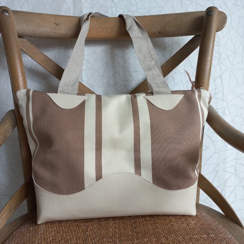 Sac cabas port a l'épaule,toile rayée et simili cuir beige, doublée,poche zippée et poche plaquée