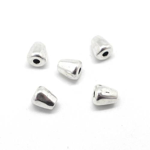 10 perles en métal argenté conique pour cordon de 2mm
