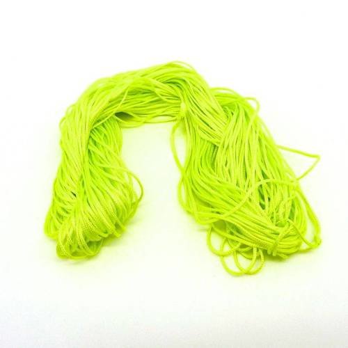 Echeveau de 29m de fil nylon vert chartreuse anis fluo 0,8mm pour tressage bracelet 