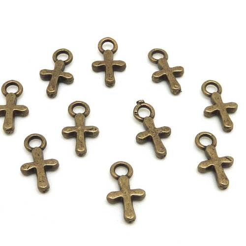 30 mini breloques croix en métal de couleur bronze 9,6mm 