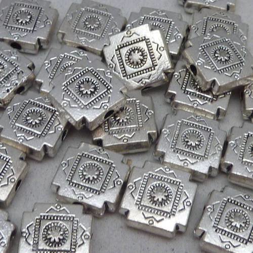 20 perles connecteur carré gravé en métal argenté 9,9mm 