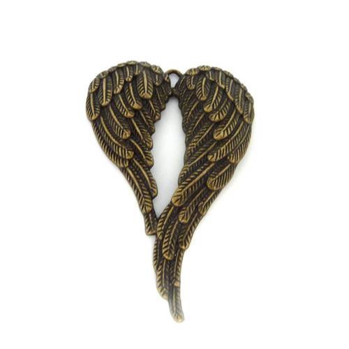 Grand pendentif aile d'ange 69mm en métal de couleur bronze