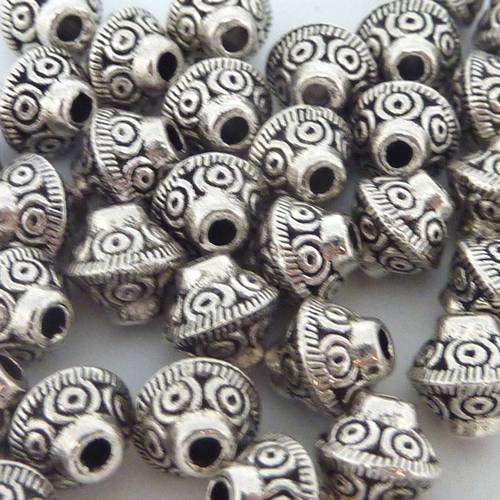 20 perles toupie 6,7mm en métal argenté gravé de petits ronds