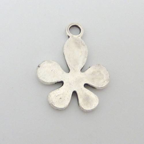 5 breloques fleur 18,1mm en métal argenté 