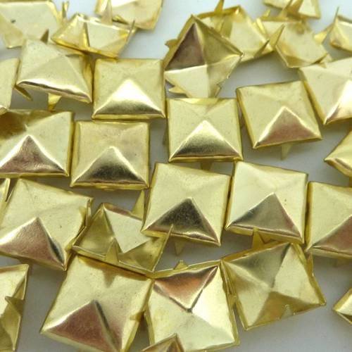 R-70 clous pyramides carré griffe 10mm en métal jaune couleur or 14 cara 