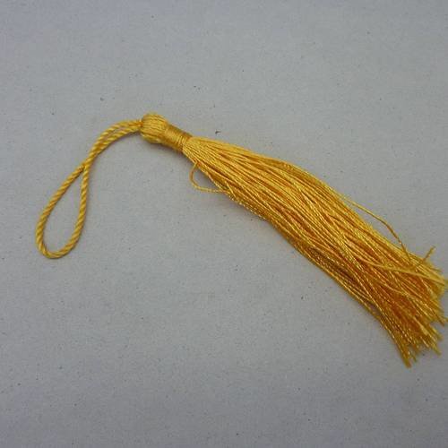 Pompon, breloque en fil polyester jaune brillant 