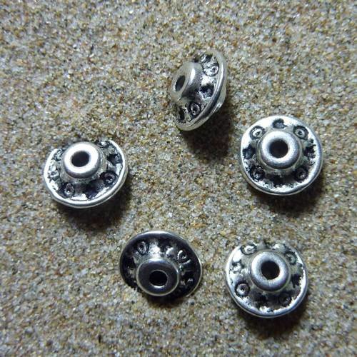 5 perles toupie ronde en métal argenté gravé 8,6mm