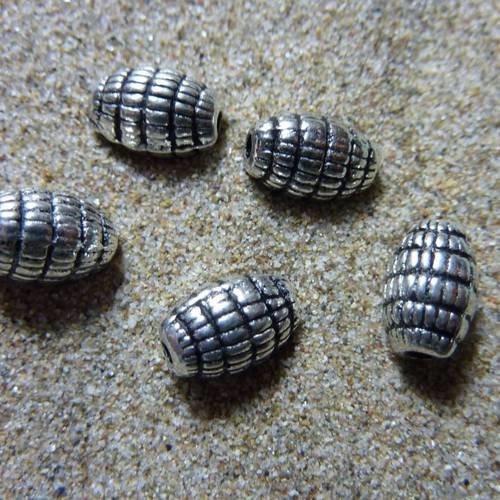 5 perles olive, ovale, strié en métal argenté 