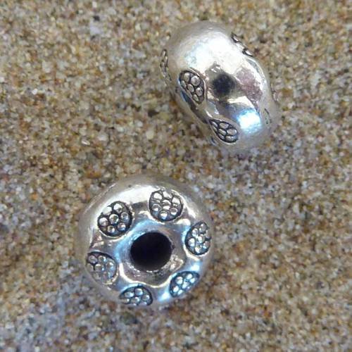 Perles rondelle en métal argenté, gravé 9,2mm 