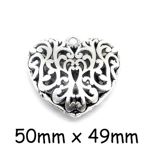 Grand pendentif cœur argenté en métal ajouré 50mm