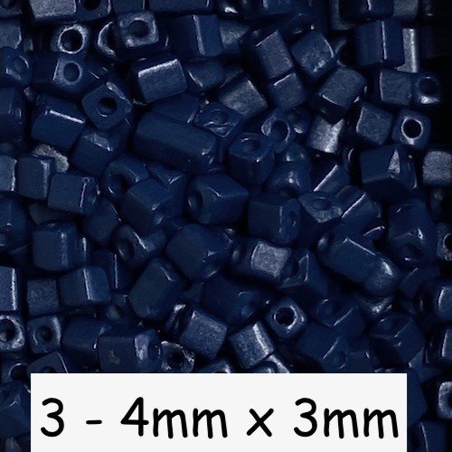 20g perles cube rectangle de rocaille bleu marine 3mm
