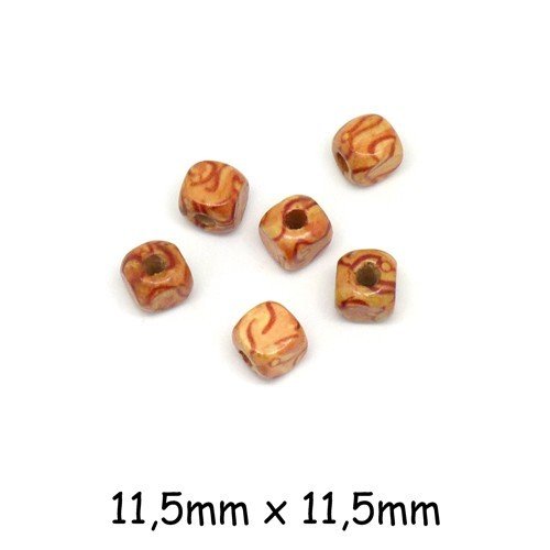 30 perles en bois forme cube arrondi motif marbré - 11mm