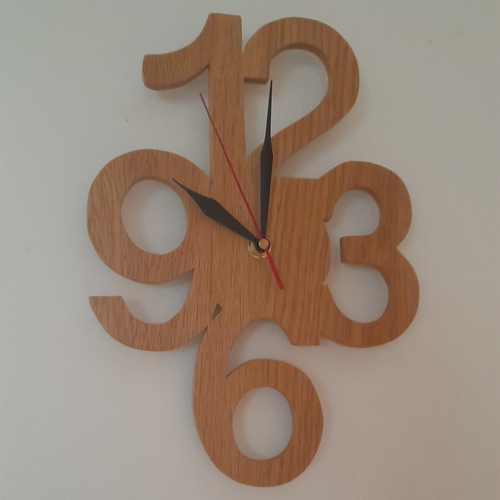 Horloge en bois, pendule décoration murale .création artisanale française. modèle unique.