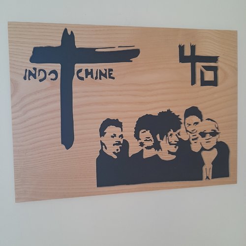 Groupe indochine,nicolas sirkis, tableau en bois découpe à la scie à chantourner. idée cadeau originale pour les fans.