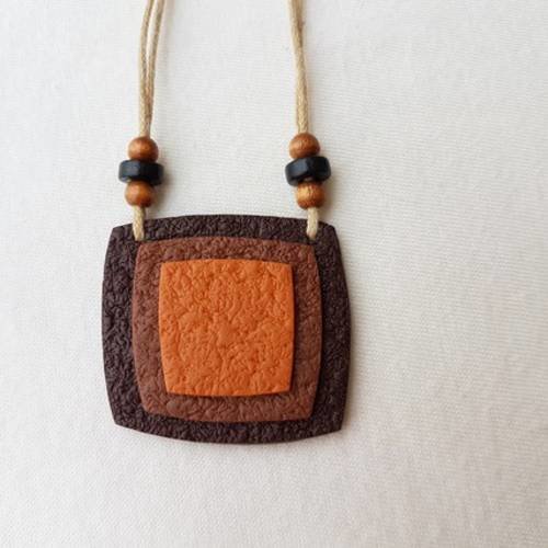 Collier pâte polymère - pendentif carré en camaïeu de bruns 